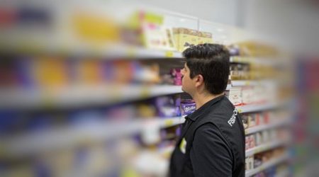 Procon de Gaspar apreende 88 produtos irregulares em mercados do município
