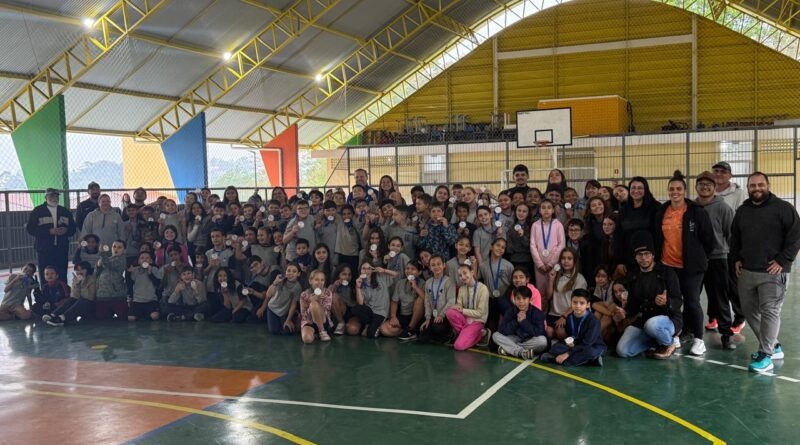Festival Escolar Esportivo reúne 700 alunos da Rede Municipal em Gaspar